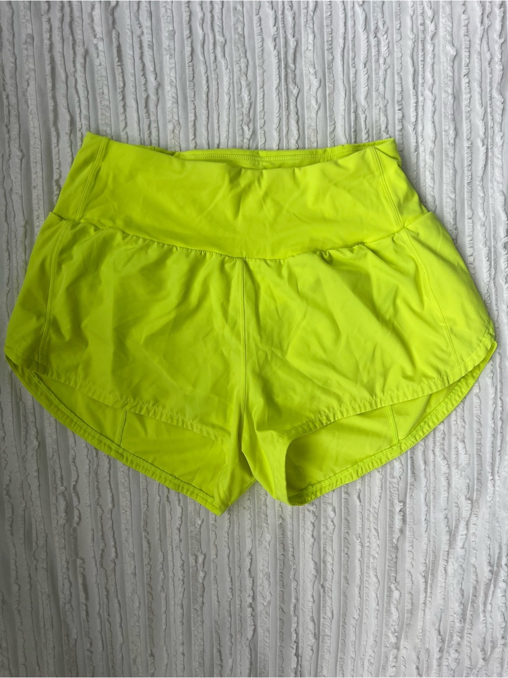 Women’s High-Waist Performance Shorts in Neon Yellow